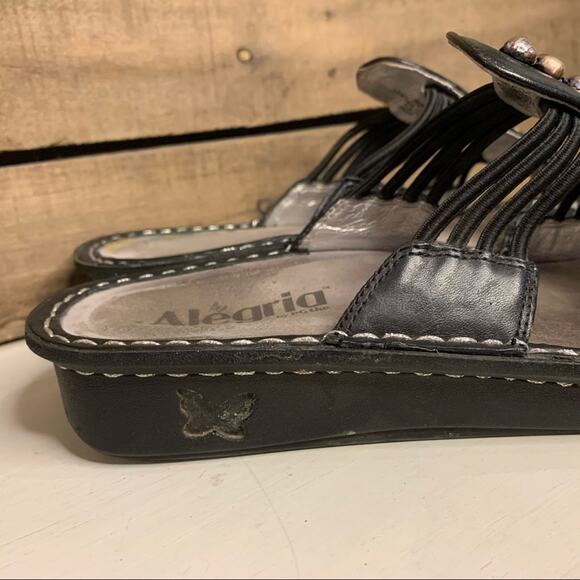 Alegria Pisa Leather Thong Sandal With Pearl Trim Black Size 37 - Picture 3 of 9